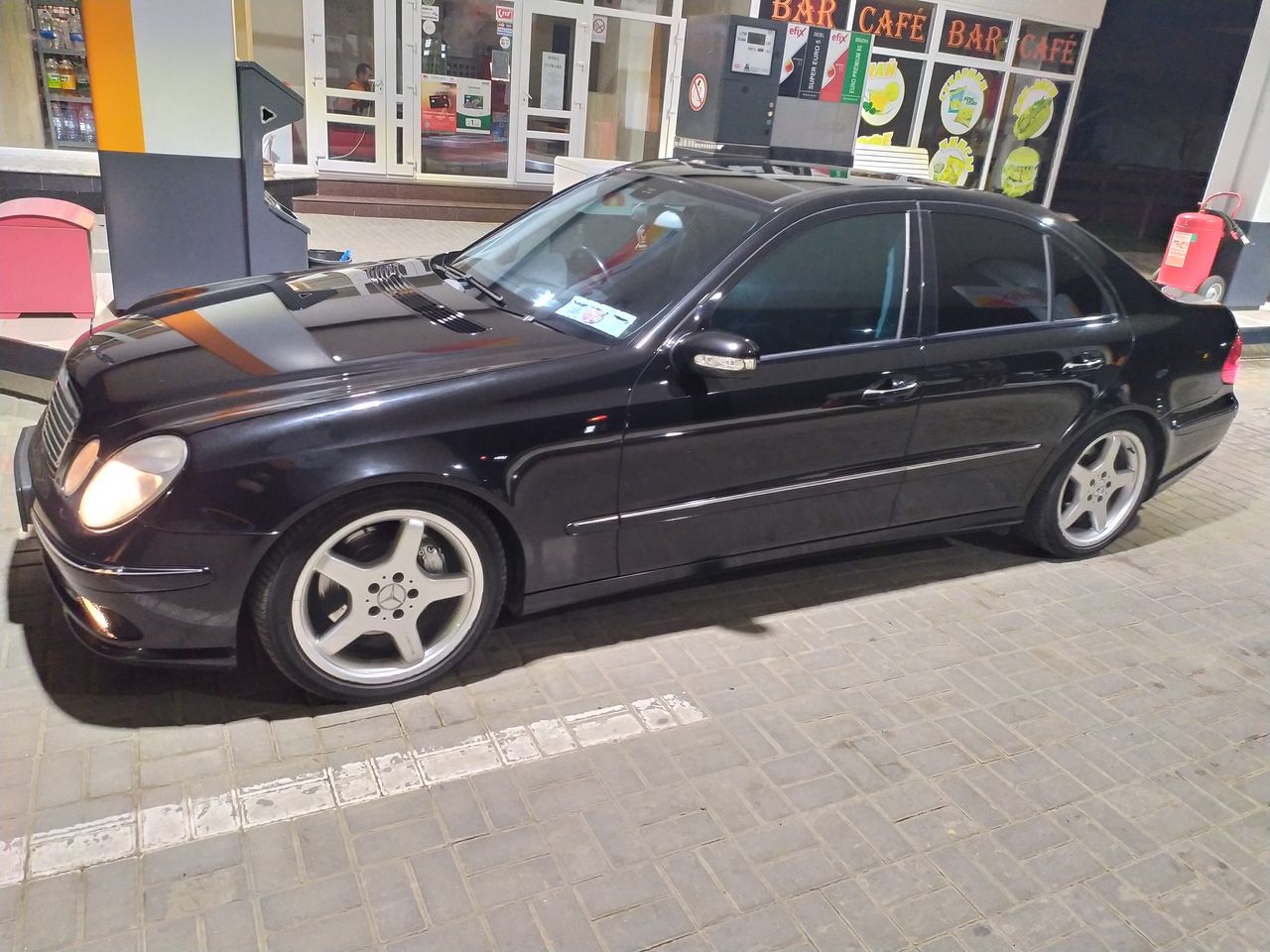 Kapot capot Mercedes w211 e class piese zapciasti Mercedes-Benz dezmembrare Mercedes cutie kutie 211 foto 8