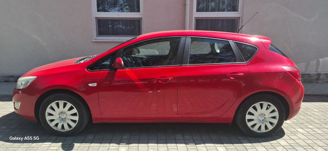 Opel Astra foto 1
