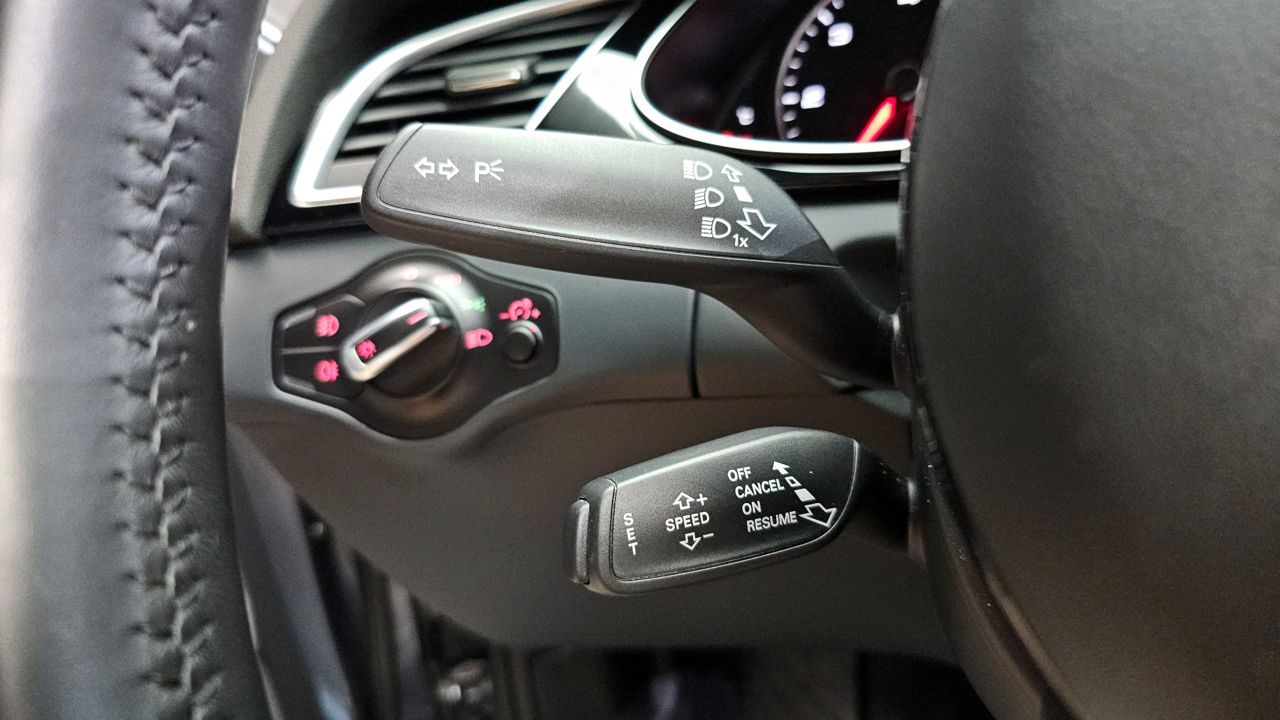 Audi A4 фото 6