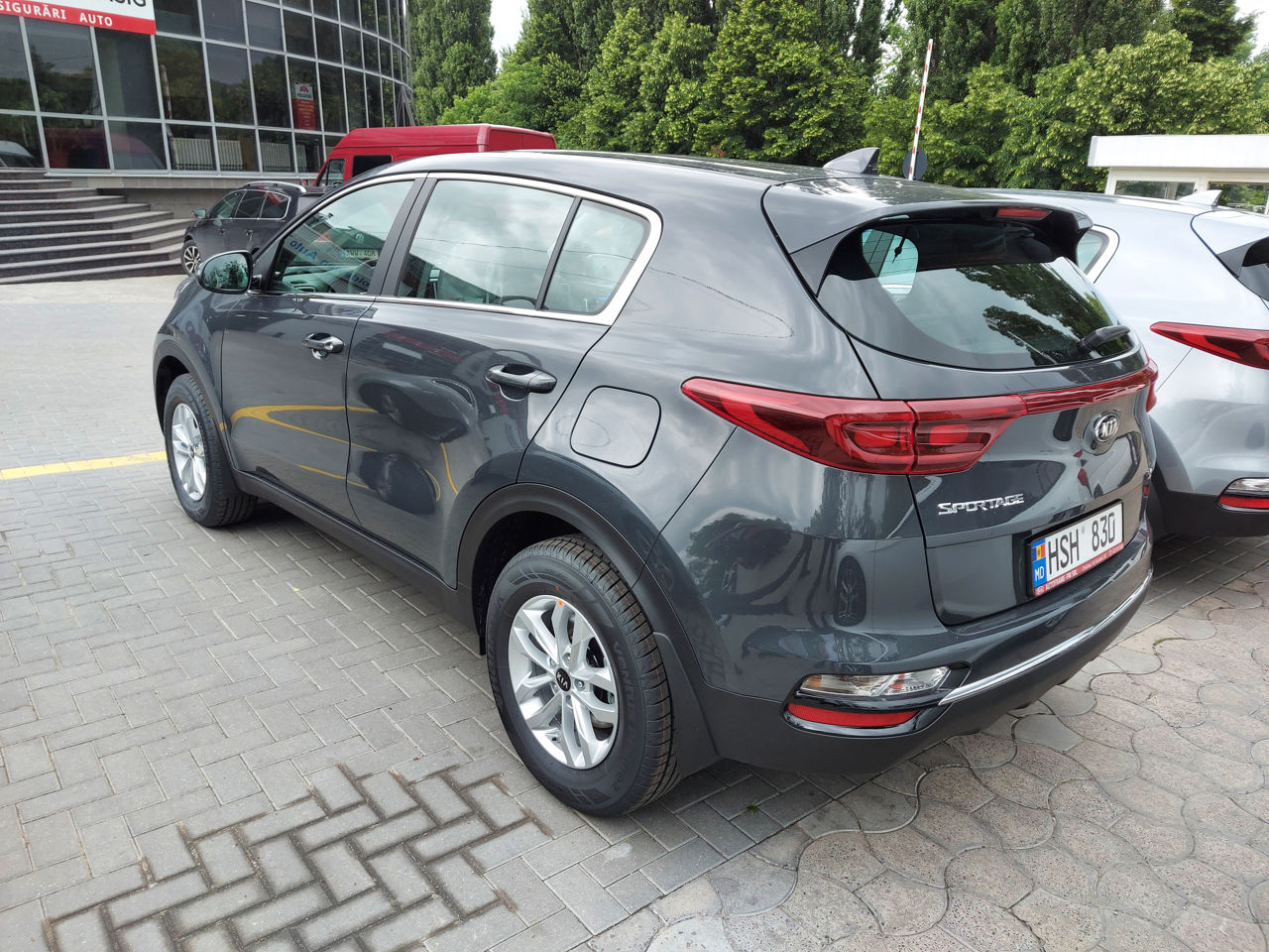 Auto chirie 7 locori, chirie auto Moldova, rental Chisinau, rental auto, Moldova car rent! foto 9