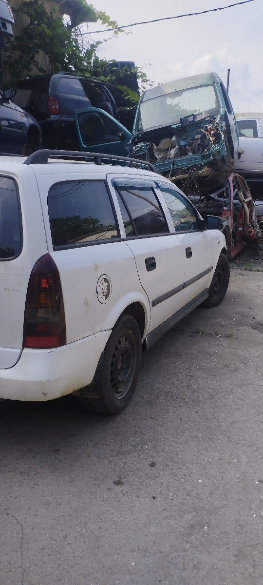 Opel Astra фото 2