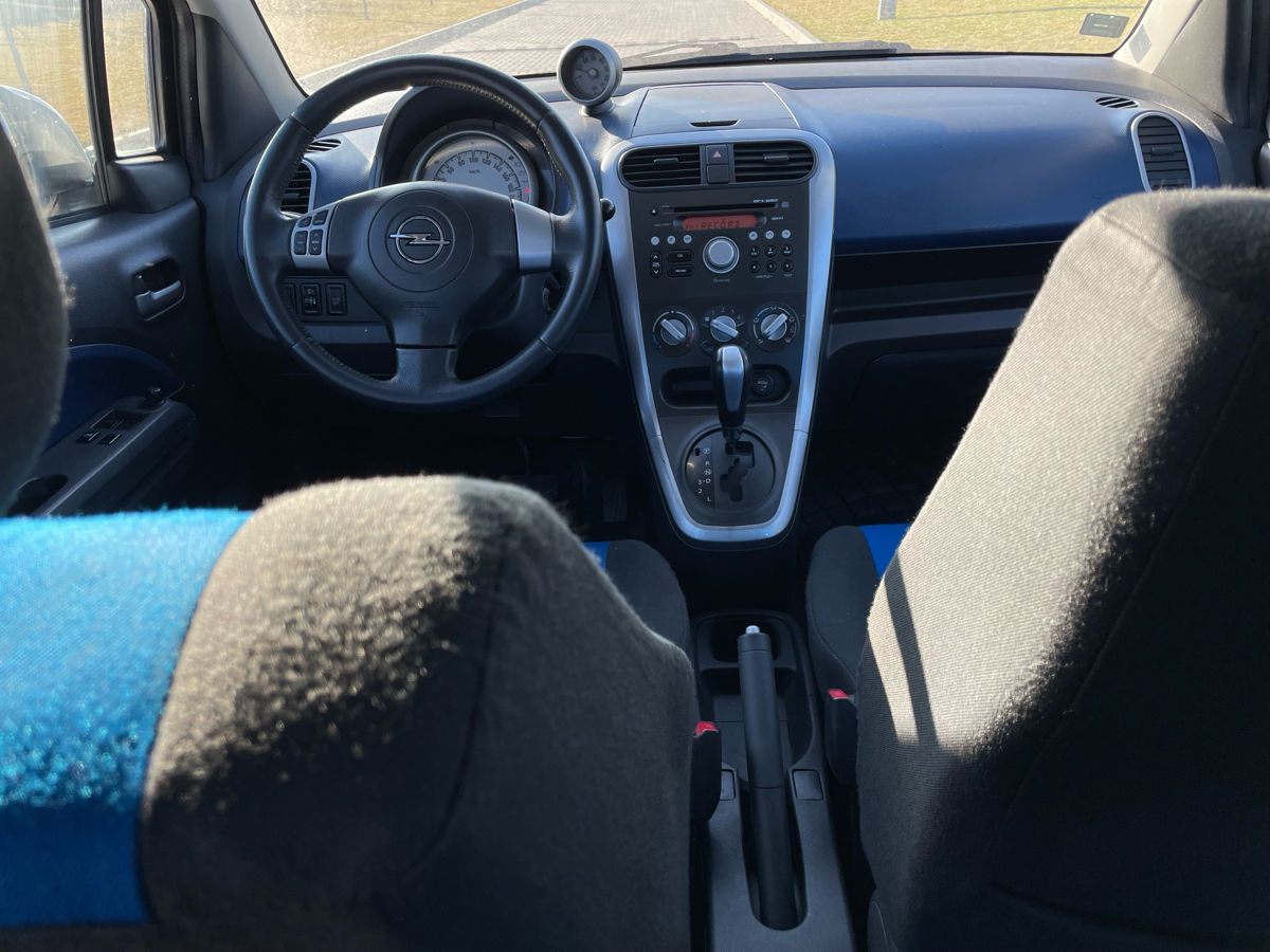 Opel Agila foto 8