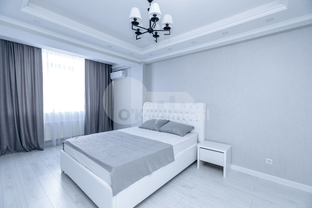 Apartament cu 2 camere, 77 m², Centru, Chișinău foto 0