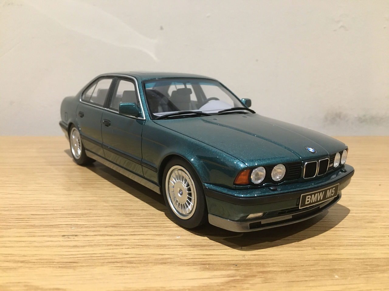 Коллекционные масштабные модели BMW 1:18