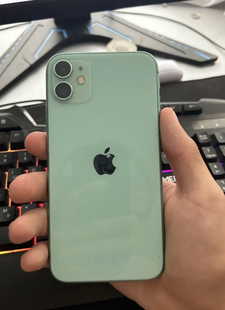 IPhone 11  foto 0