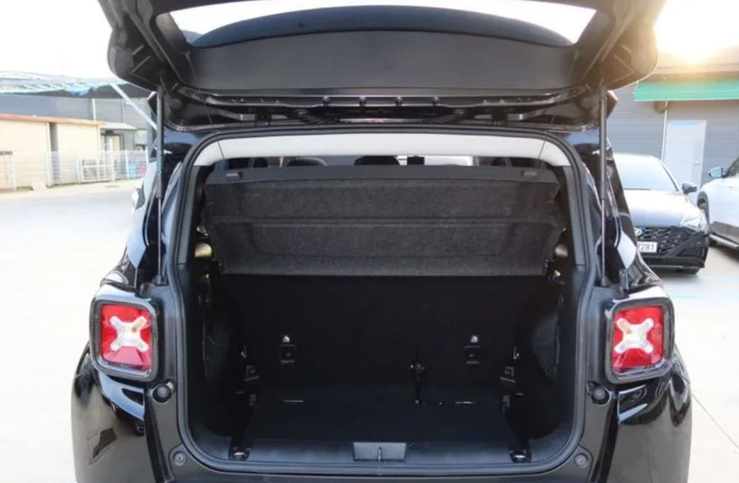 Jeep Renegade foto 11