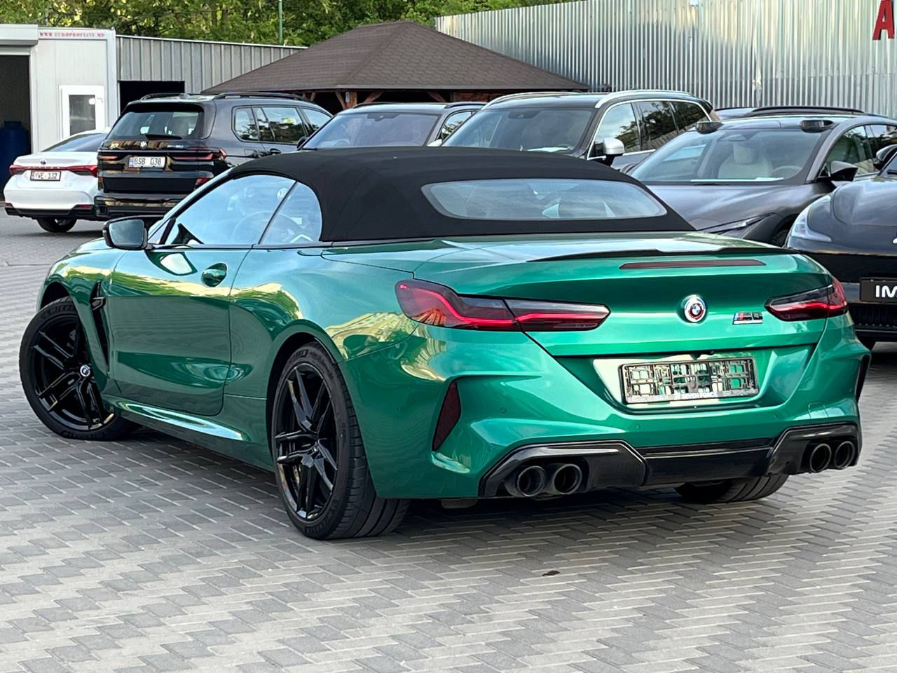 BMW M8 фото 4