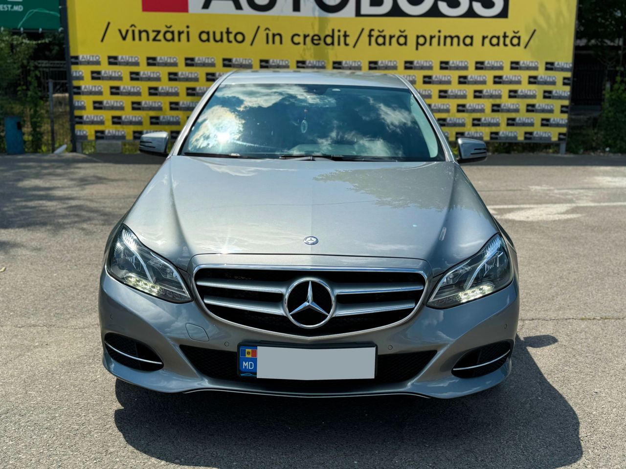 Mercedes E-Class foto 1