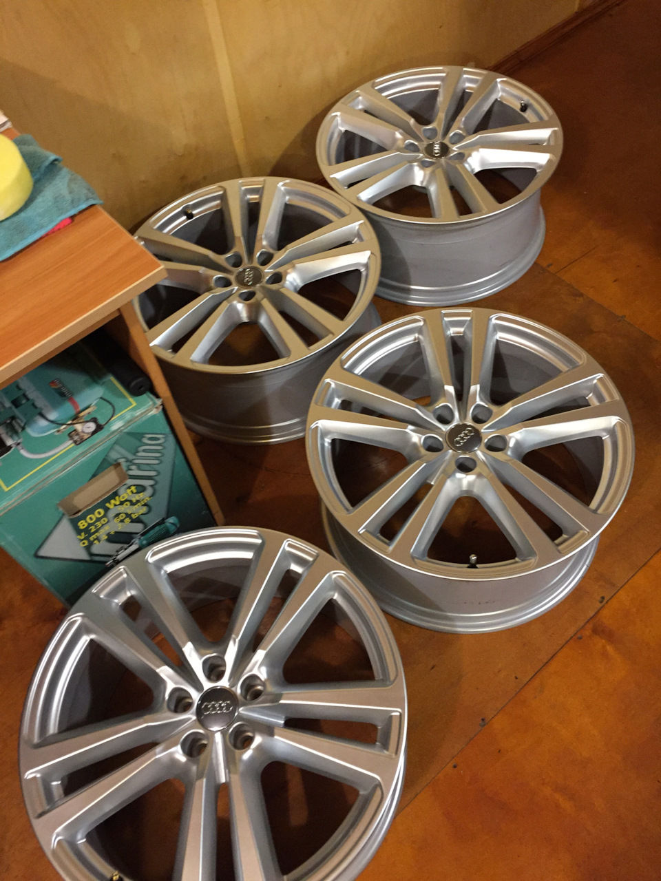 Оригинальные диски discuri originale fabricate in Germania Audi R20 ...