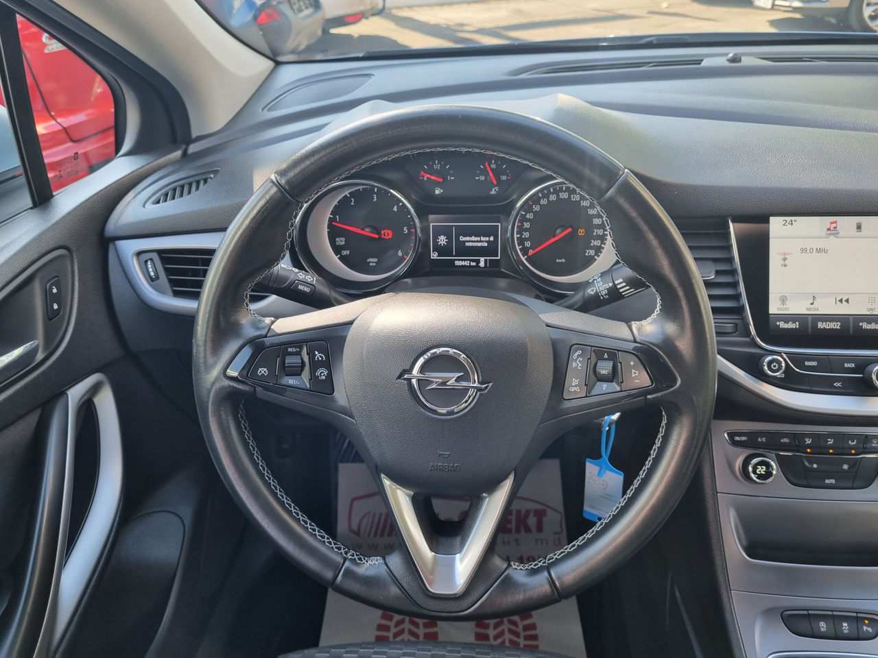 Opel Astra фото 13