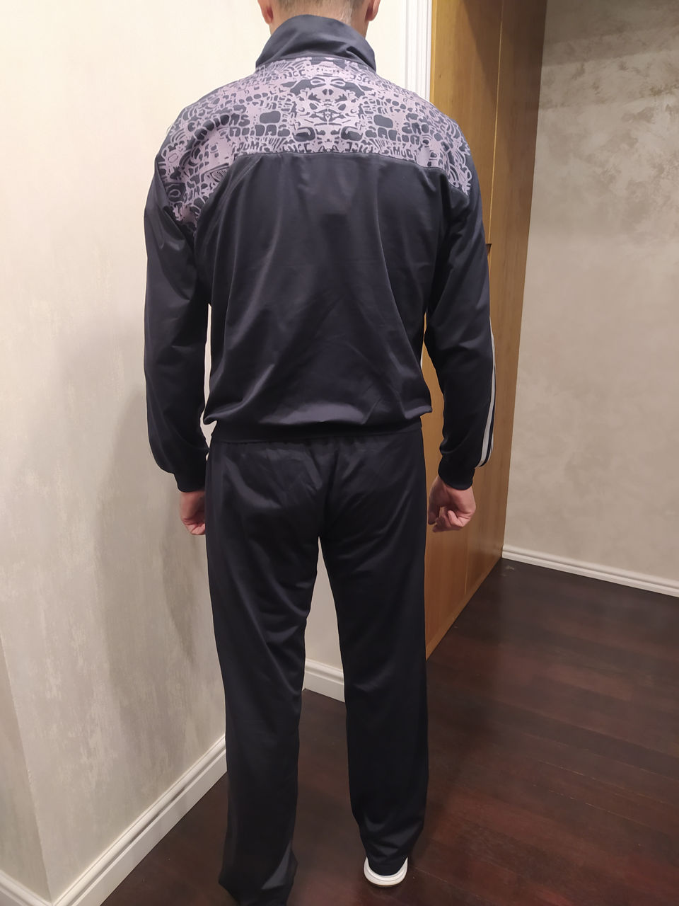 Мужские спортивные костюмы от Adidas  Lotto foto 3