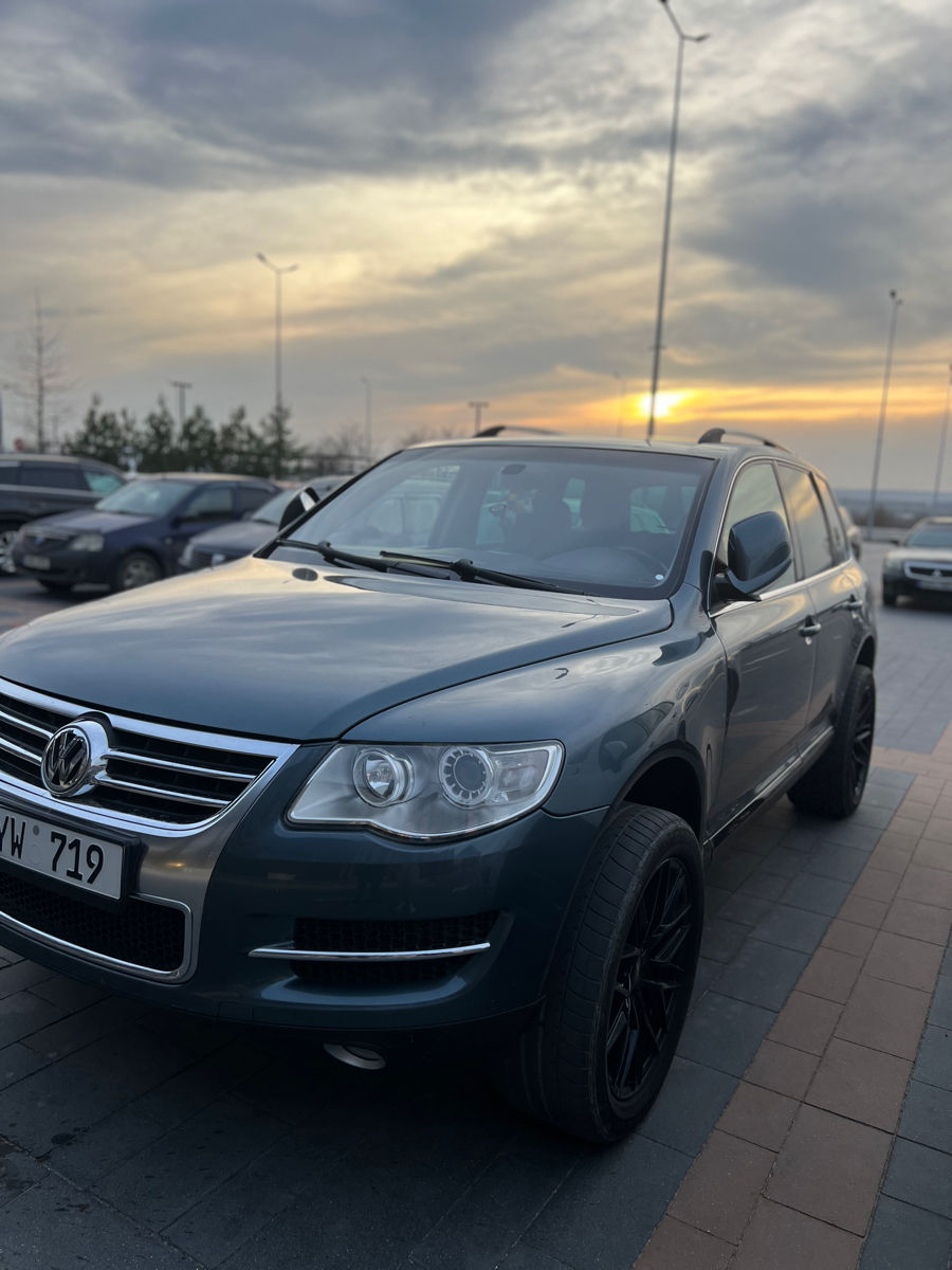 Volkswagen Touareg foto 3