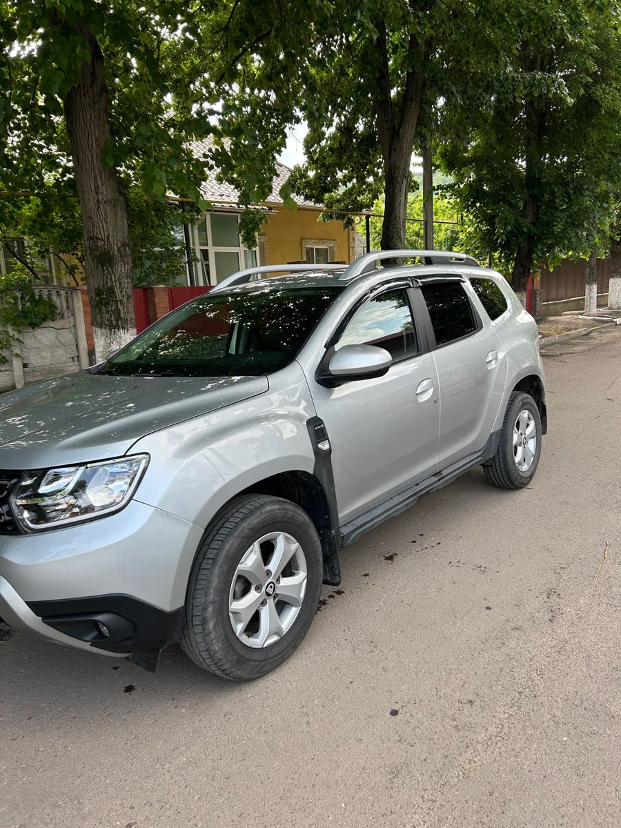 Dacia Duster фото 1