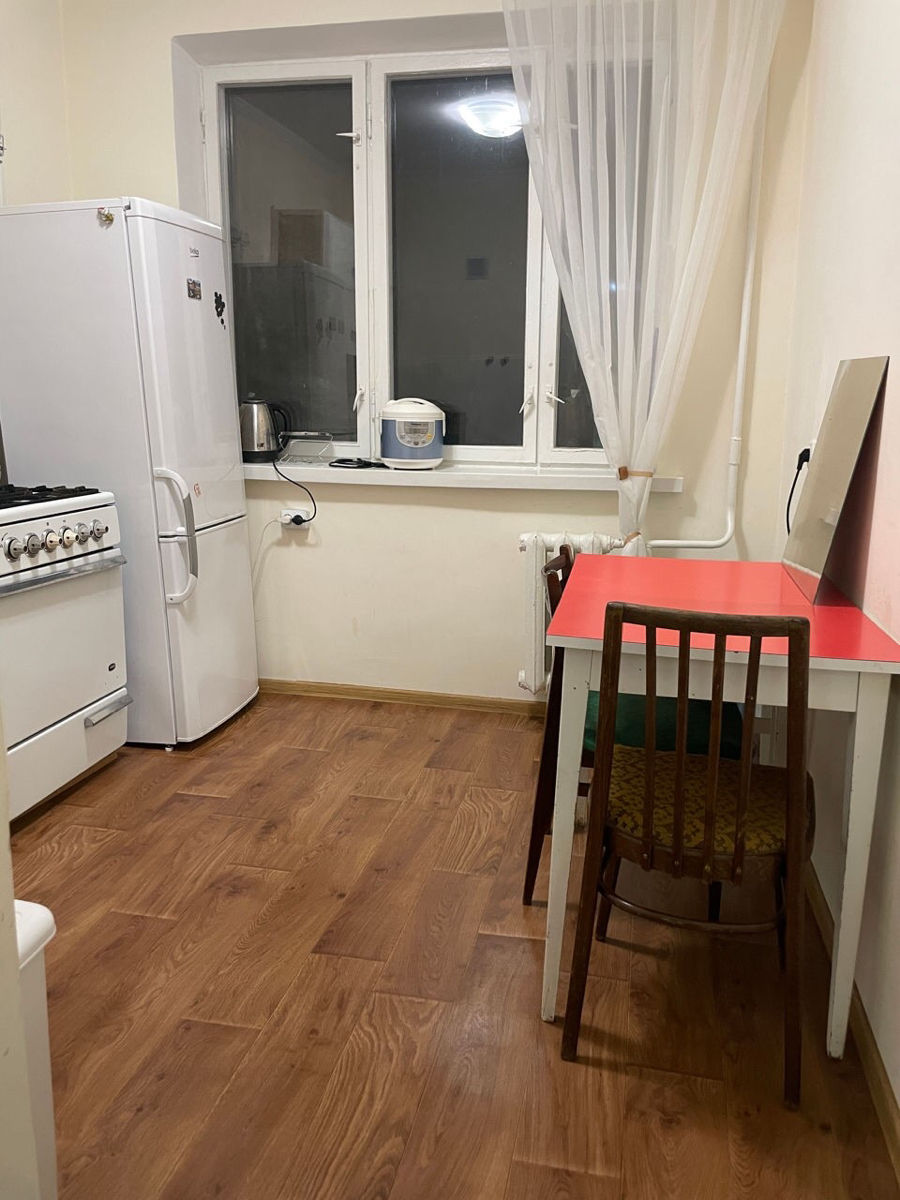 Apartament cu 2 camere, 60 m², Centru, Chișinău foto 4