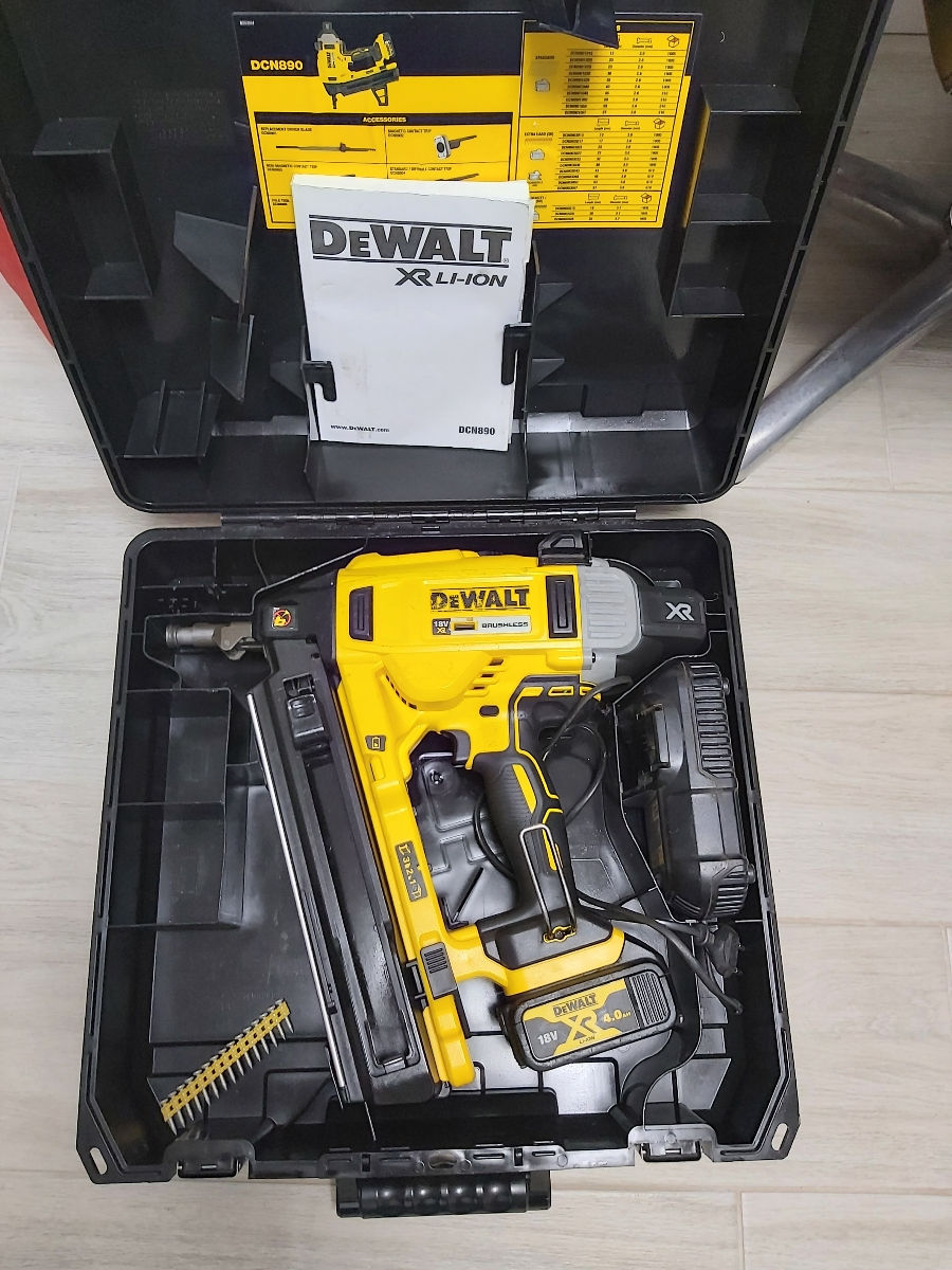 Dewalt DCN890 foto 0