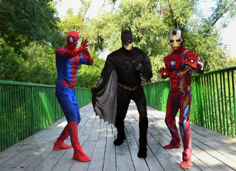 Spiderman, IronMan, Hulk, Batman, Turtle Ninja, Deadpool, Phanter, Captain America, Thor animatori foto 0