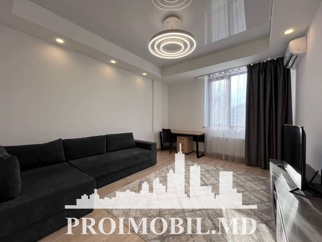 Apartament cu 2 camere, 70 m², Centru, Chișinău foto 2