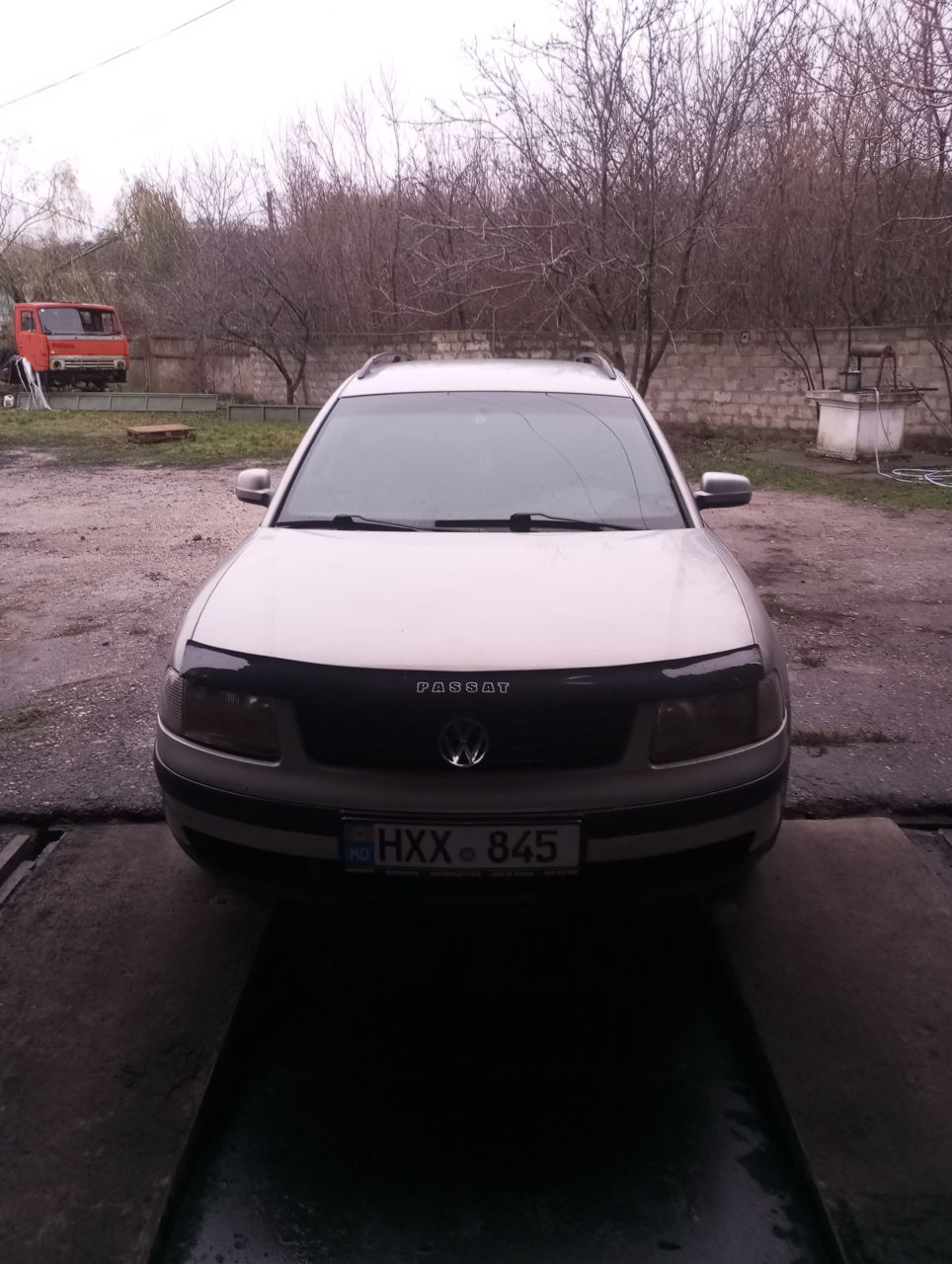 Volkswagen Passat 1998 г. с пробегом 358654 км, Дизель, 3900 €
