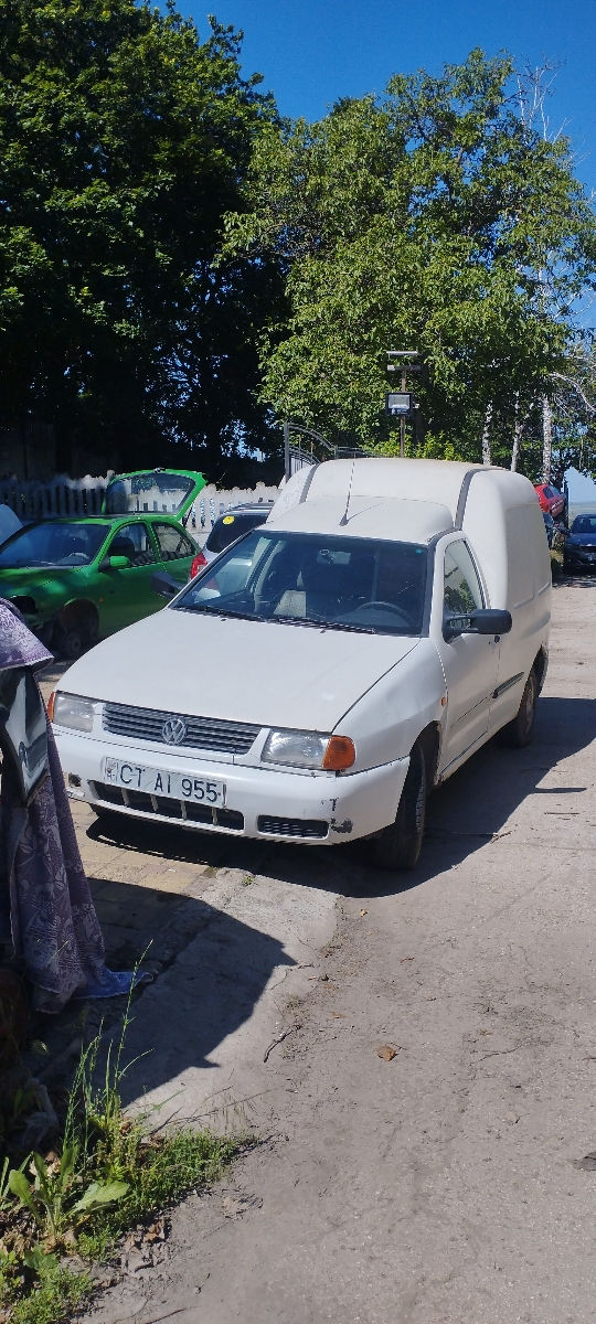 Volkswagen Caddy фото 0