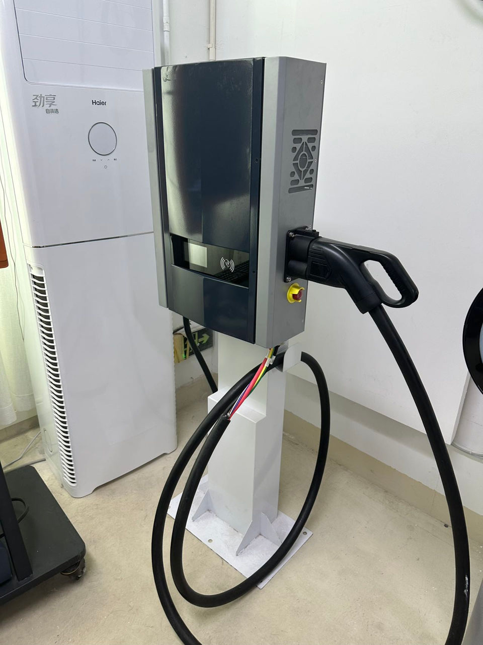 Stație de încărcare electrică GB/T DC 20 kW foto 2