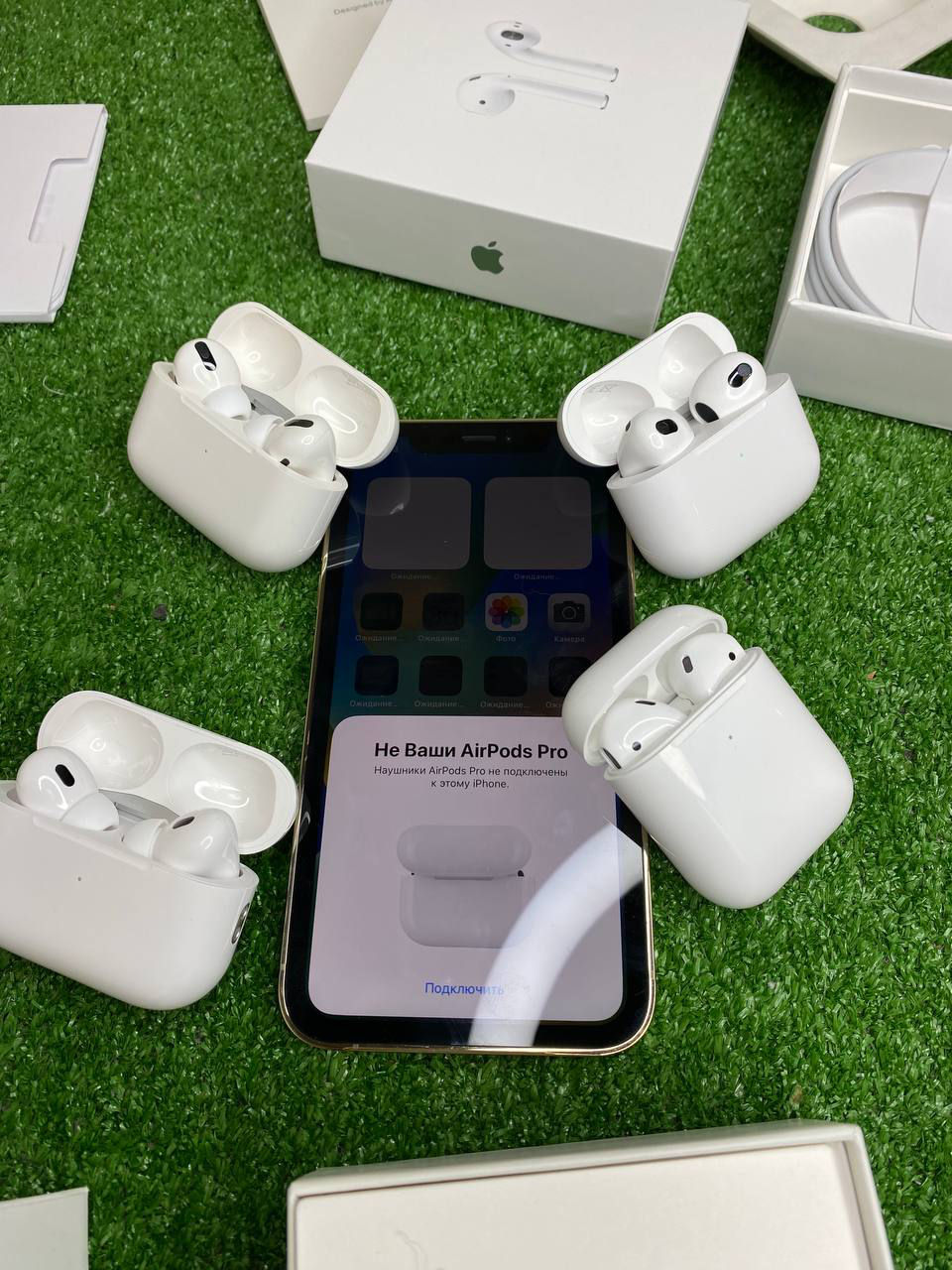 Все наушники AirPods