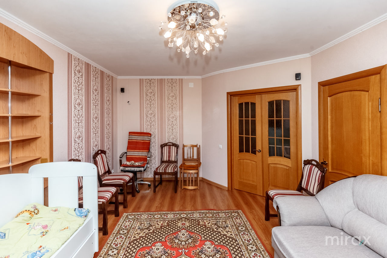 Apartament cu 3 camere, 121 m², Telecentru, Chișinău foto 6