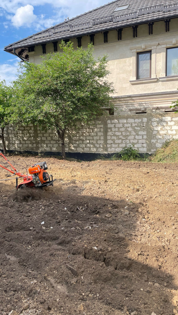 Покос травы быстро и аккуратно! Уборка участков и дворов. Копаем вручную или с мотоблоком.  фото 0