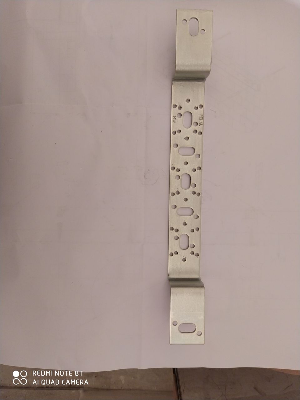 Продам фитинги,водорозетки,гилзы и планка rehau