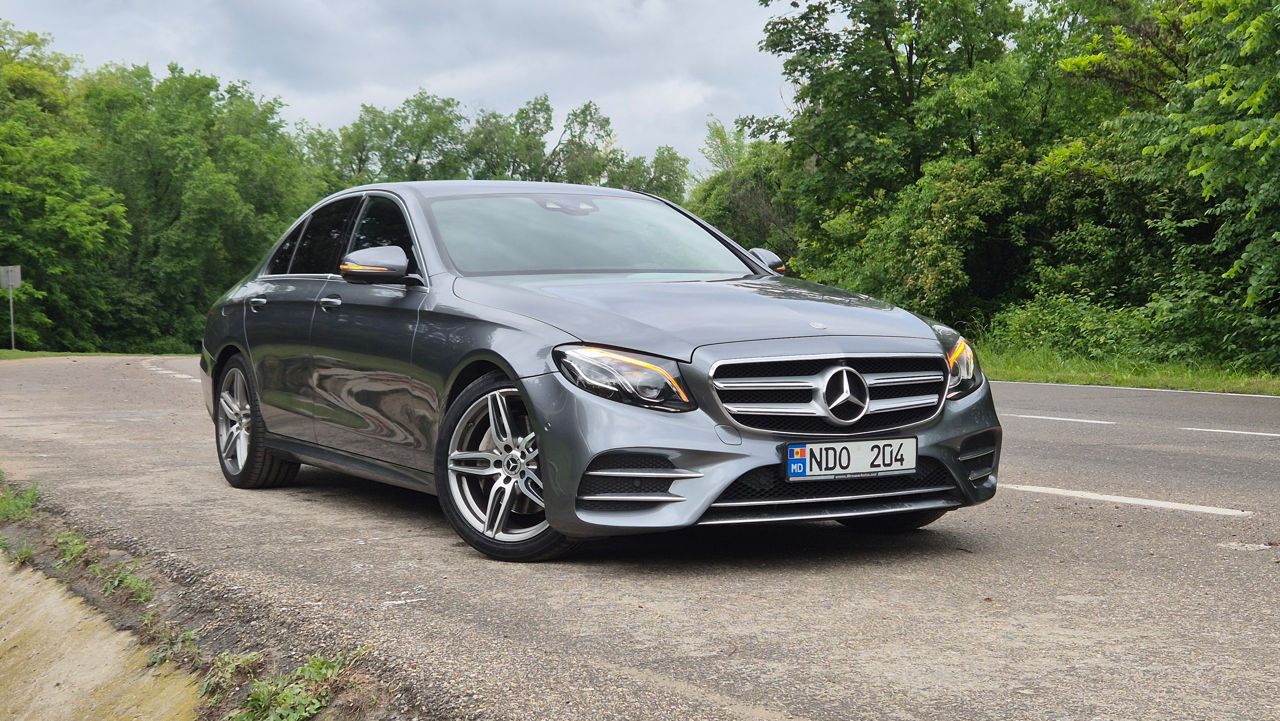 Mercedes E-Class foto 1
