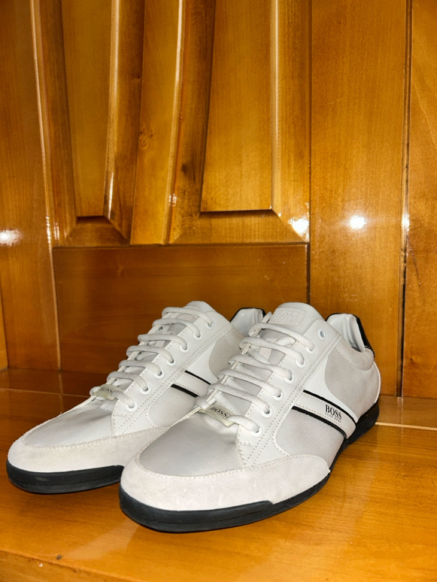 Pantofi sport Boss Hugo Boss - Eleganță și stil urban într-un singur pas! Prețul negociabil foto 0