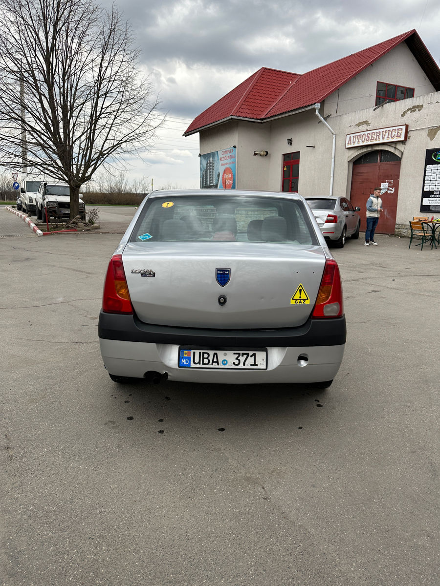 Dacia Logan foto 4