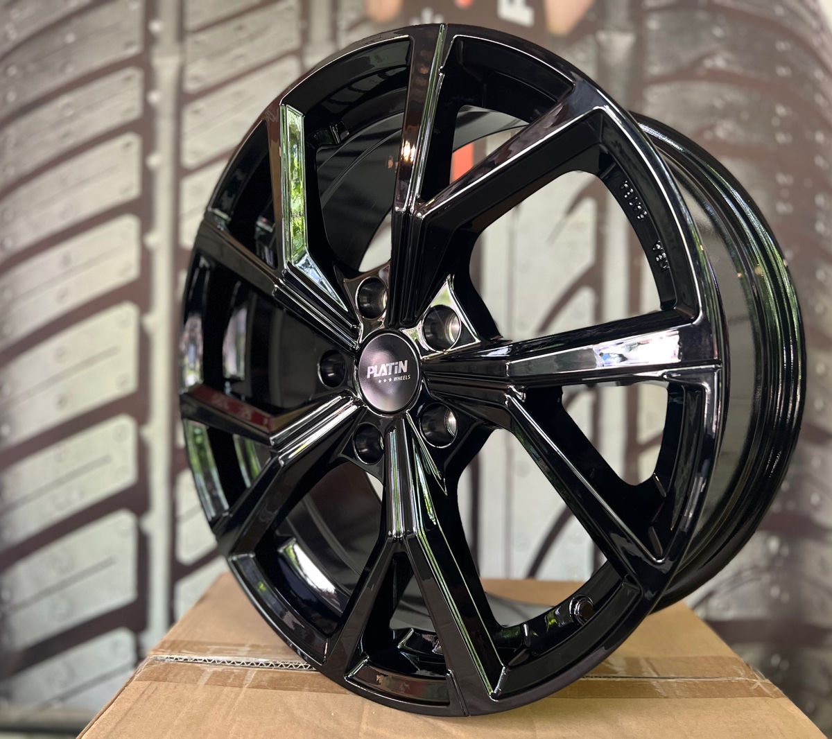 5x114.3 R17 Platin P115 foto 2