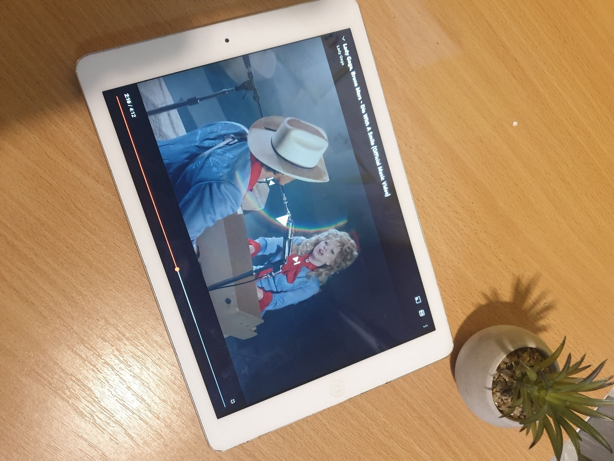 Планшет Ipad Air 1450 lei фото 2