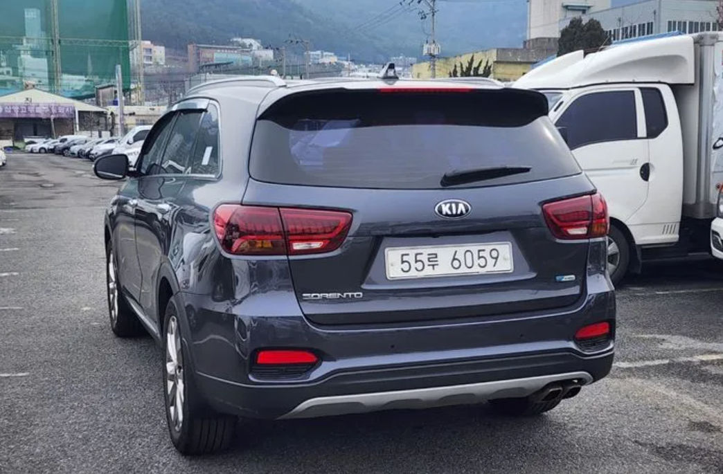 KIA Sorento foto 1