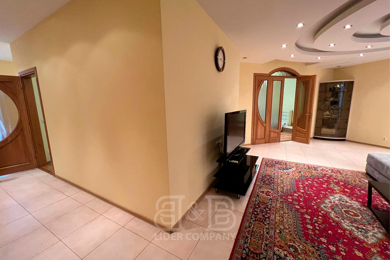 Apartament cu 4 camere, 180 m², Centru, Chișinău foto 10