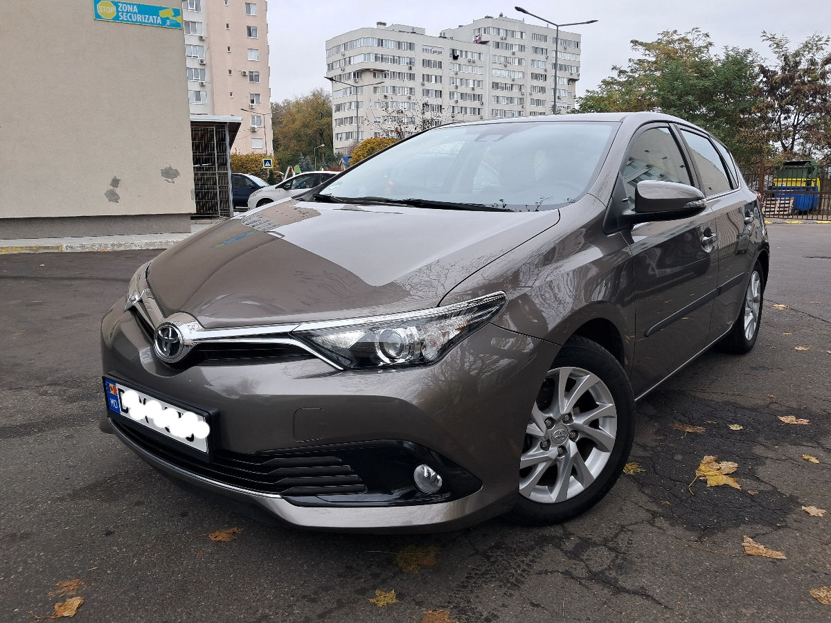 Toyota Auris foto 0