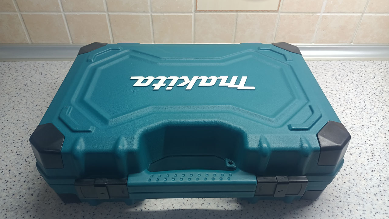Makita 221x