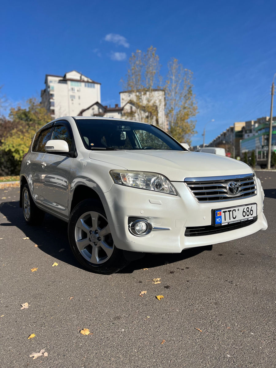 Toyota Rav 4 foto 1