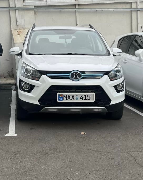 BAIC EX360 foto 4