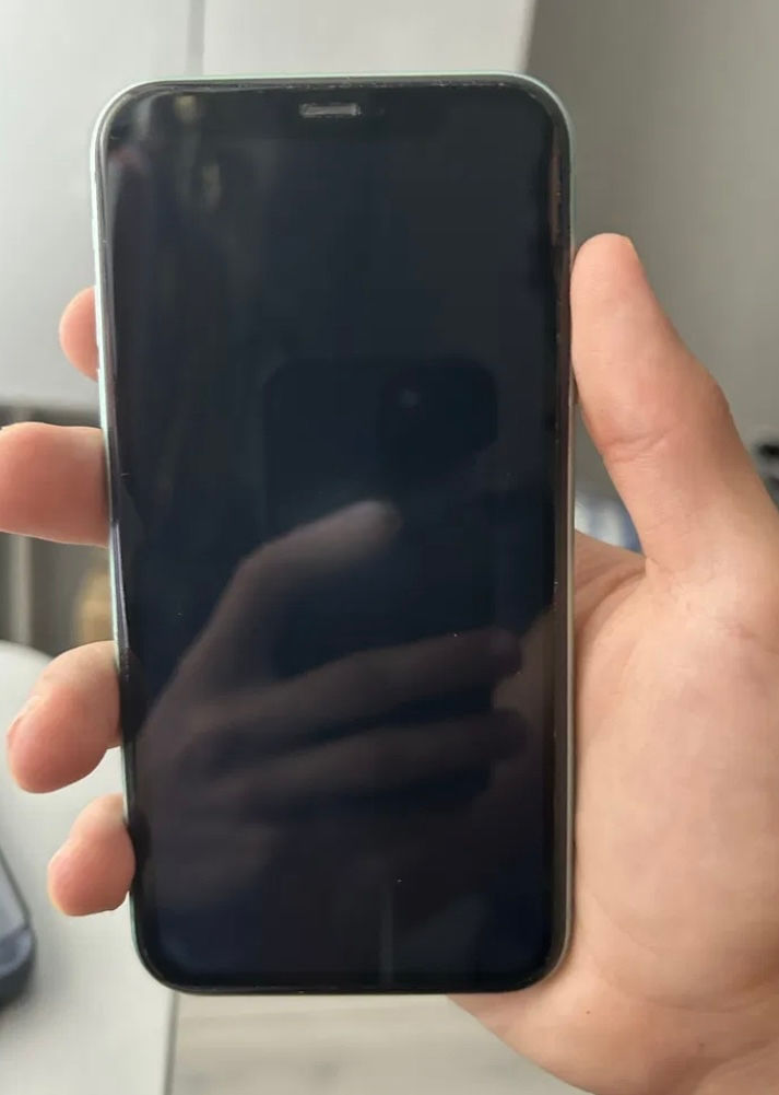 IPhone 11  foto 4