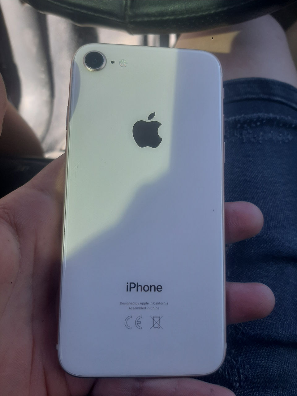 iPhone 8  фото 4