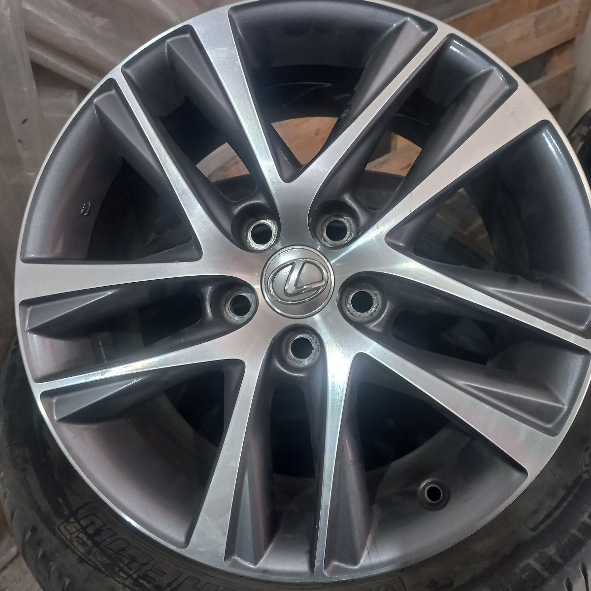 R17 5 114.3 toyota lexus