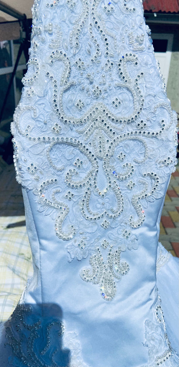 Rochie de mireasa(nu a fost  cununata) foto 0