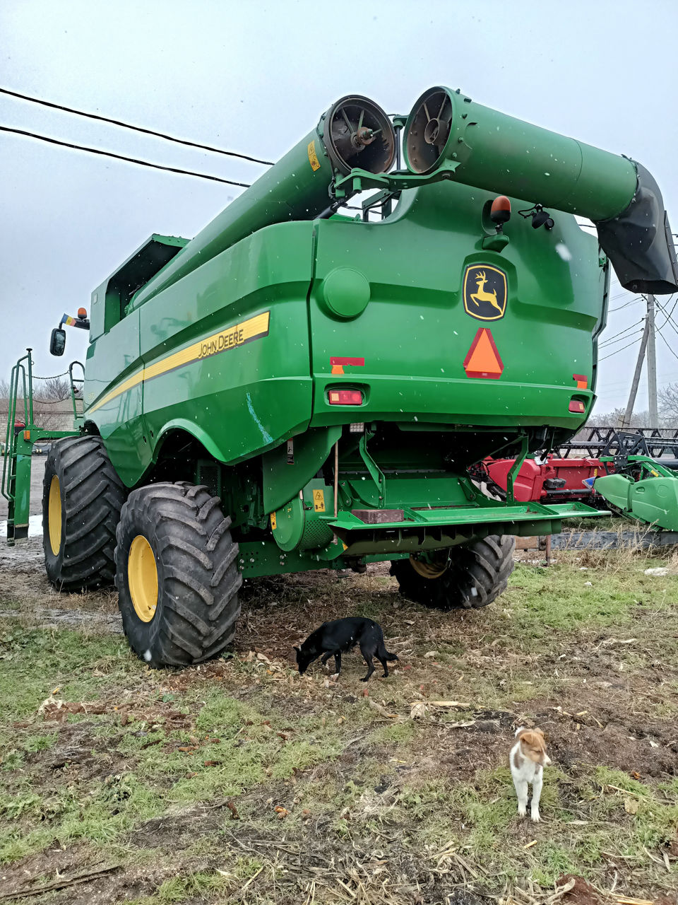 Combina John Deere S670i. foto 6