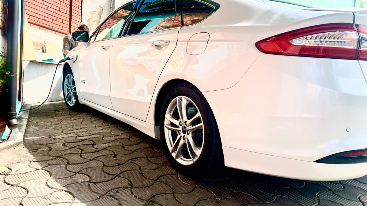 Ford Fusion foto 4