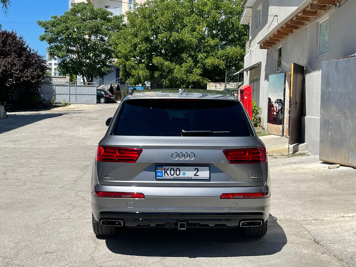 Audi Q7 foto 2