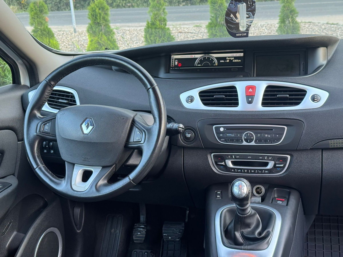 Renault Scenic фото 4