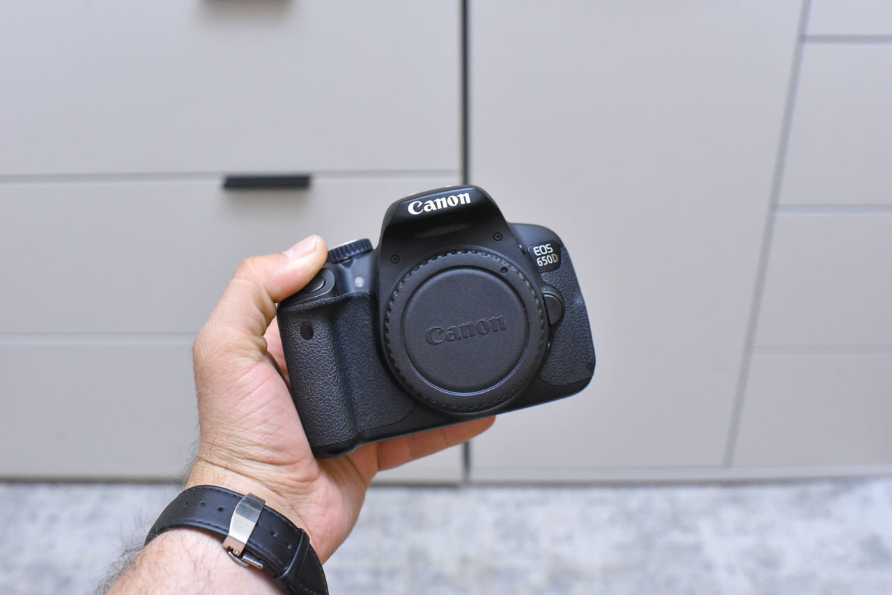 Canon 650D Kit  фото 0