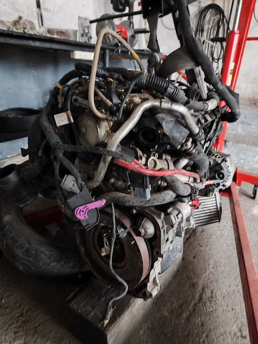 Se vinde motor opel corsa astra h fiat 1.3 cdti 1.3 multijet фото 3
