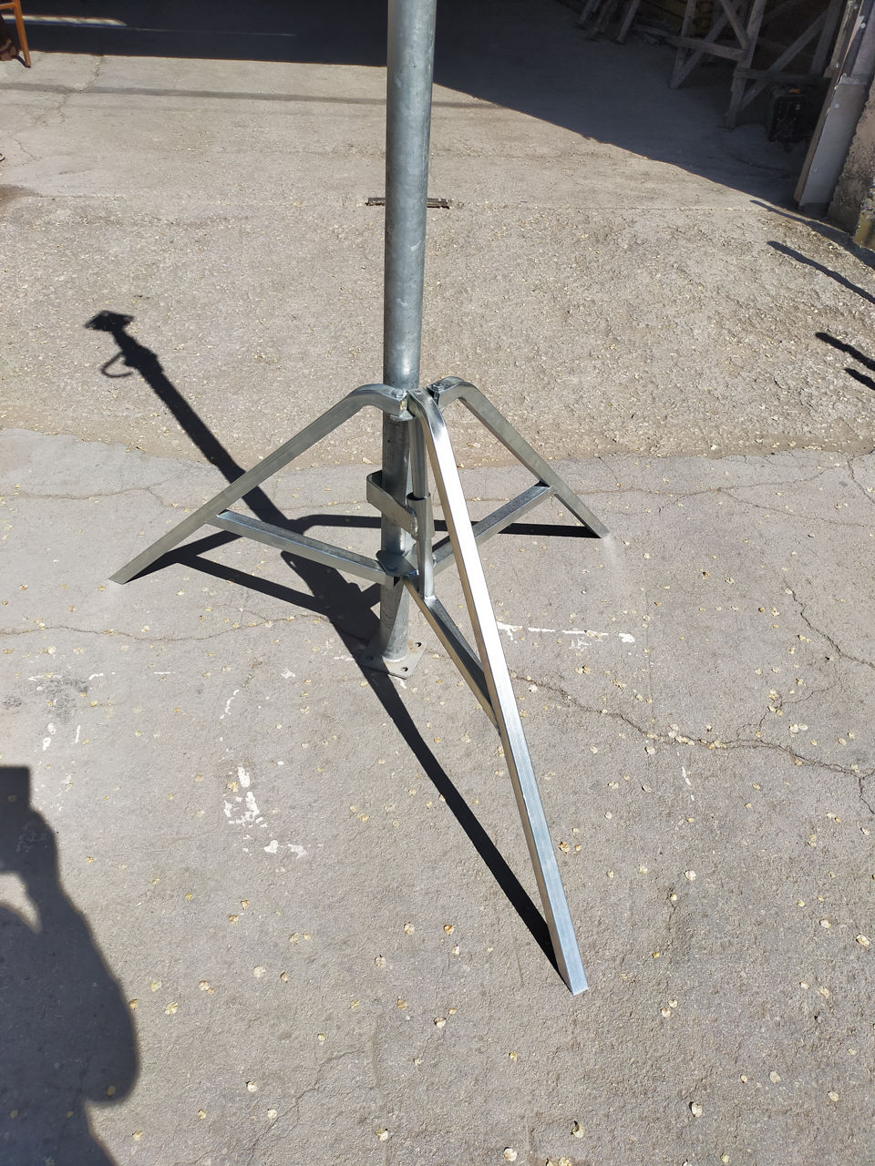 Trepiezi / tripozi pentru popi telescopici foto 1